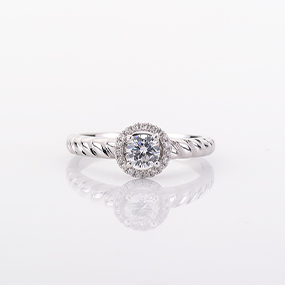 グラマラスな婚約指輪